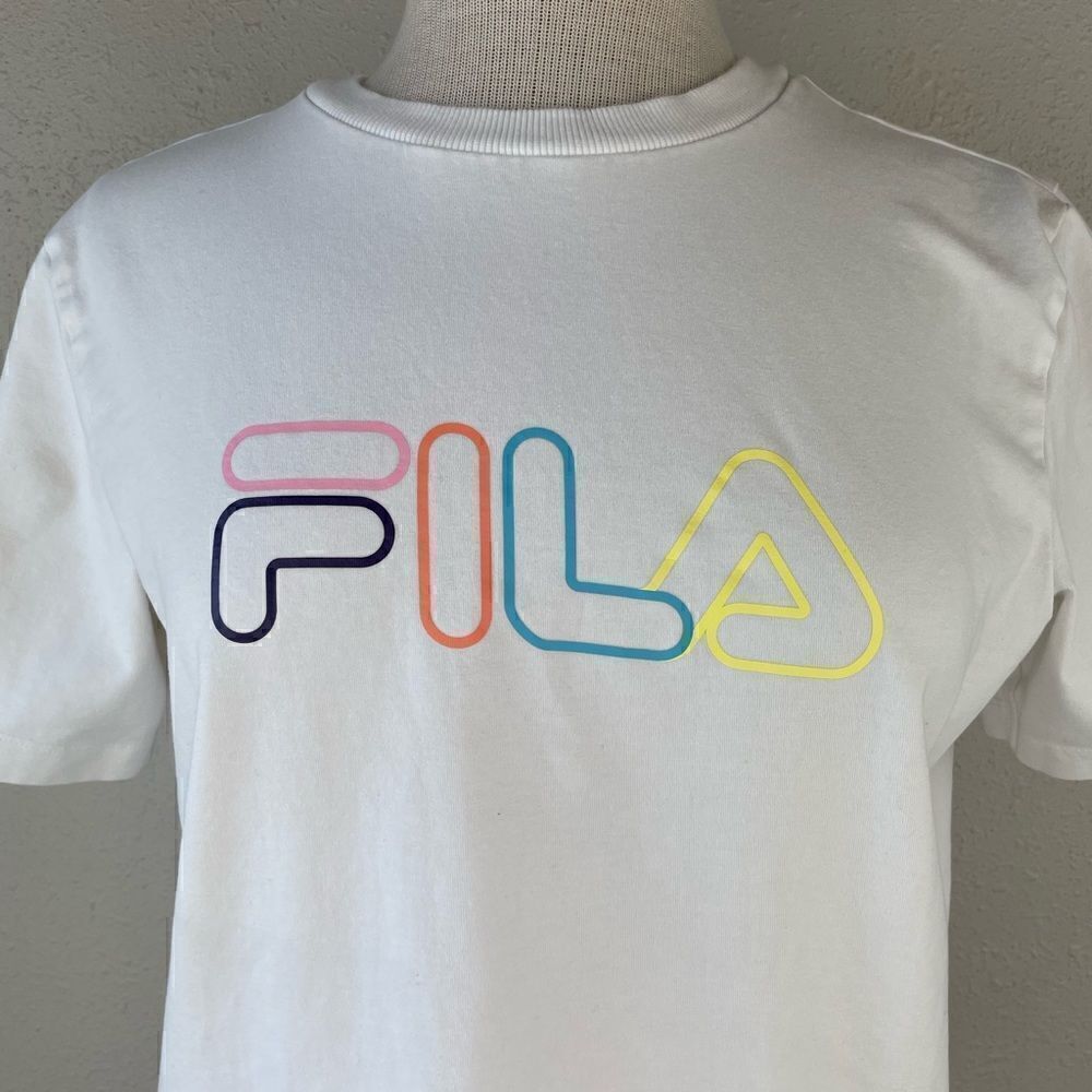FILA Short Sleeve T-Shirt Size S EUC